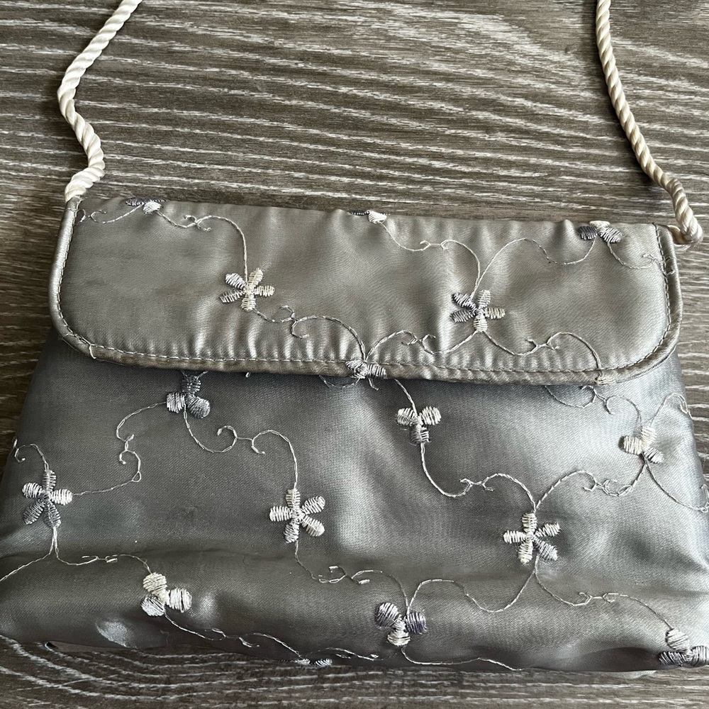 Vintage Silver Embroidered Women's Bag